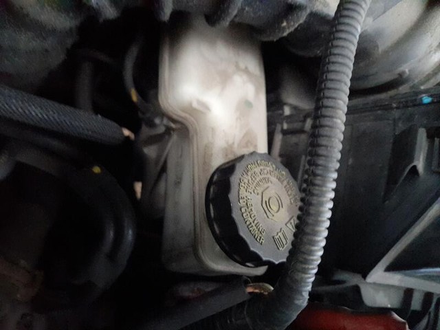 Cylinder hamulcowy roboczy tylny 460113705R RENAULT