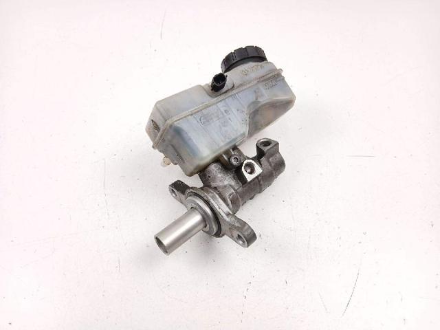 Główny cylinder hamulców 460117430R RENAULT