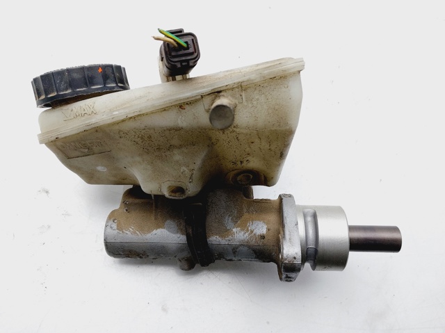 Cylinder hamulcowy Peugeot 406