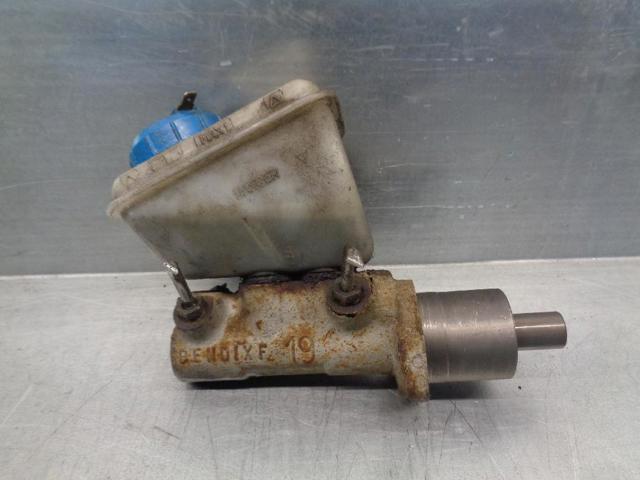 Cylinder hamulcowy Renault 19
