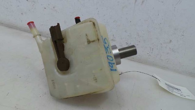 Główny cylinder hamulców 4601V8 PEUGEOT