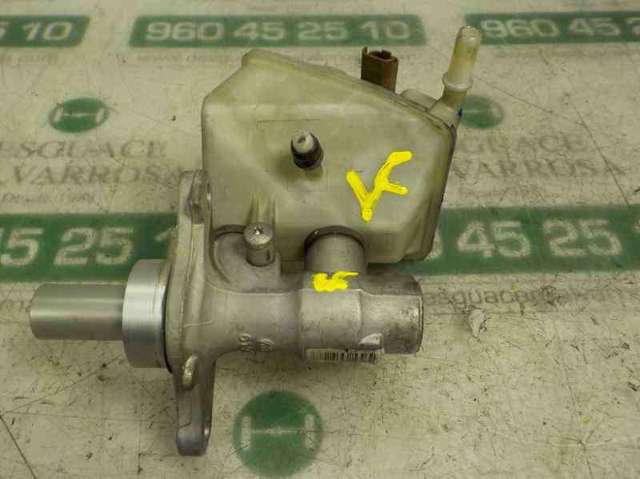 Główny cylinder hamulców 4601V8 PEUGEOT