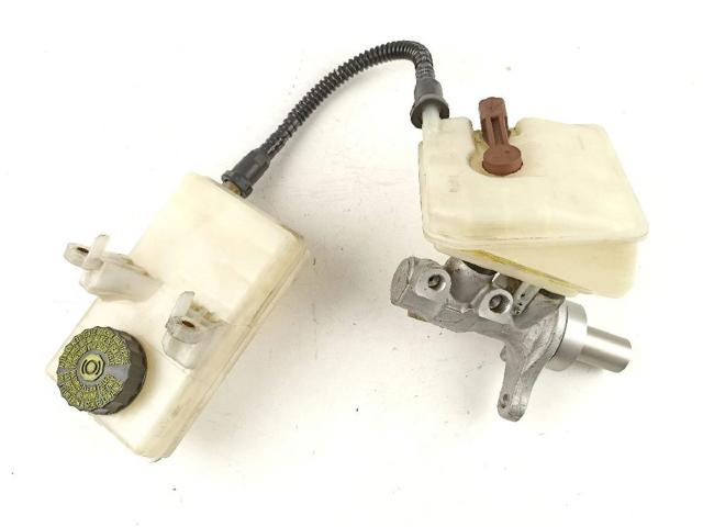 Główny cylinder hamulców 4601V8 PEUGEOT