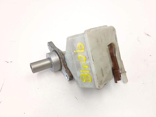 Główny cylinder hamulców 4601V8 PEUGEOT
