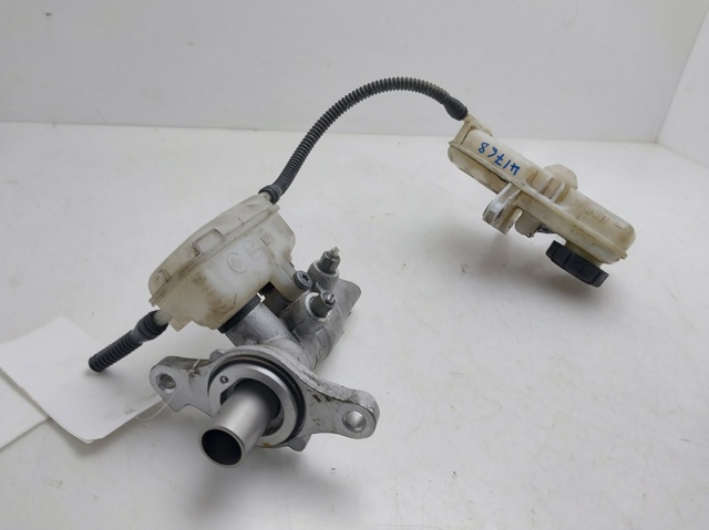 Zbiorniczek głównego cylindra hamulcowego (płynu hamulcowego) 460910006R RENAULT