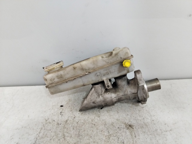 Zbiorniczek głównego cylindra hamulcowego (płynu hamulcowego) 460910009R RENAULT