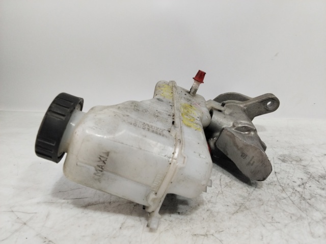 Zbiorniczek głównego cylindra hamulcowego (płynu hamulcowego) 460913217R RENAULT