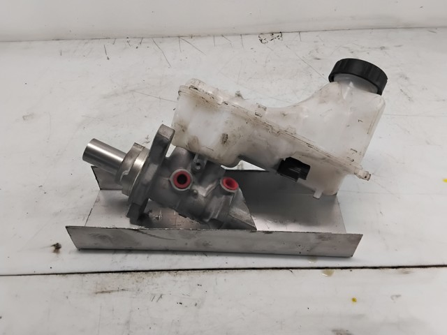 Zbiorniczek głównego cylindra hamulcowego (płynu hamulcowego) 460913217R RENAULT