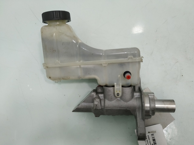 Zbiorniczek głównego cylindra hamulcowego (płynu hamulcowego) 460913217R RENAULT