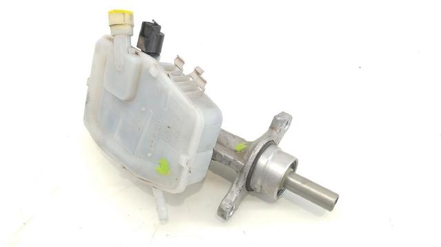 Zbiorniczek głównego cylindra hamulcowego (płynu hamulcowego) 460913484R RENAULT