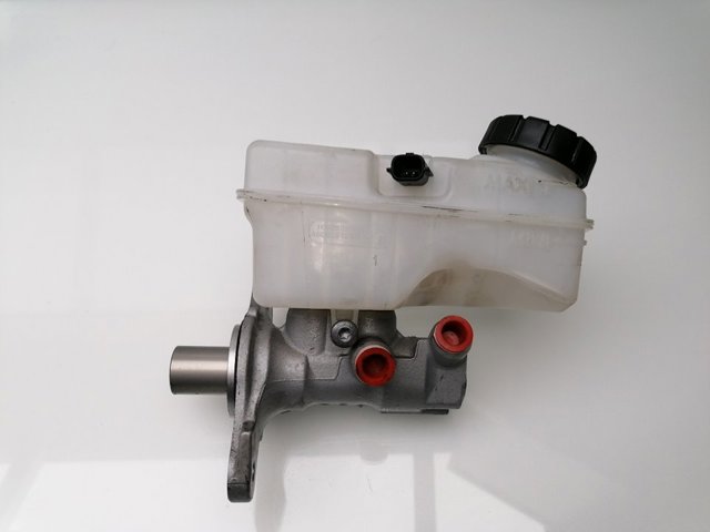 Zbiorniczek głównego cylindra hamulcowego (płynu hamulcowego) 460915125R RENAULT