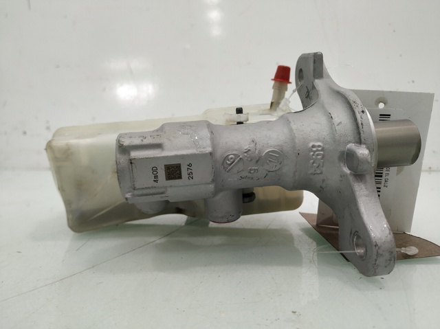 Zbiorniczek głównego cylindra hamulcowego (płynu hamulcowego) 460915125R RENAULT