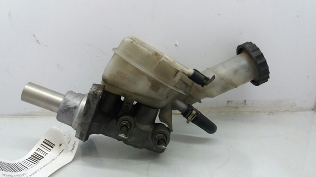 Główny cylinder hamulców 4625A213 MITSUBISHI