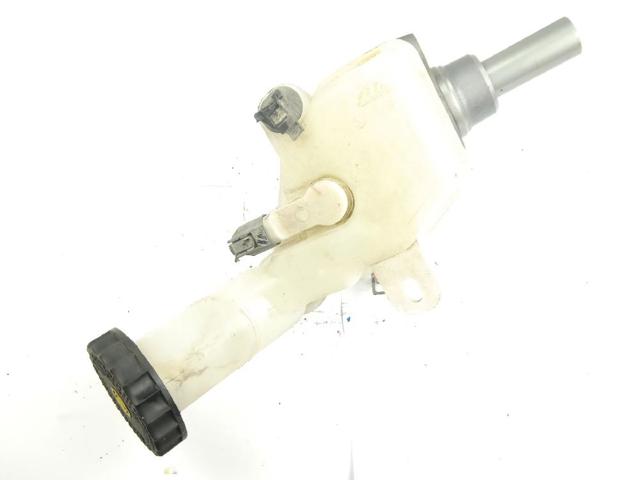 Zbiorniczek głównego cylindra hamulcowego (płynu hamulcowego) Mitsubishi Outlander CWW