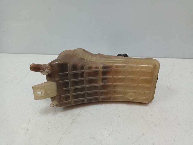 Zbiorniczek głównego cylindra hamulcowego (płynu hamulcowego) 4635A4 PEUGEOT