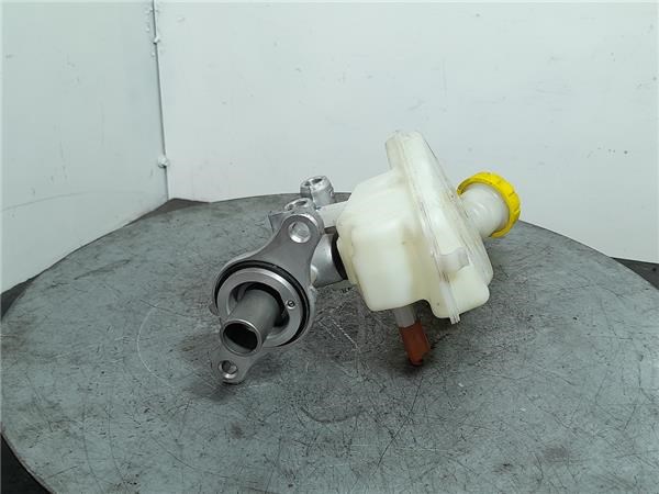Zbiorniczek głównego cylindra hamulcowego (płynu hamulcowego) Citroen C4