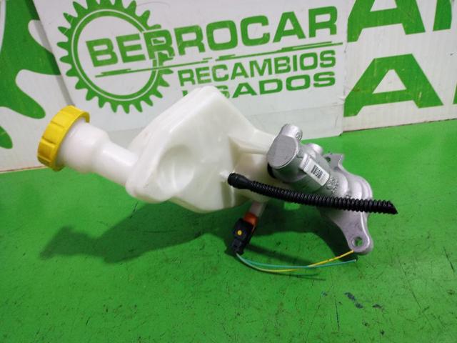 Zbiorniczek głównego cylindra hamulcowego (płynu hamulcowego) Citroen C4