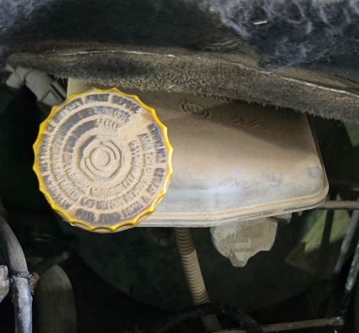 Kupić Zbiorniczek głównego cylindra hamulcowego (płynu hamulcowego) Citroen C3 II A51 w dobrej cenie