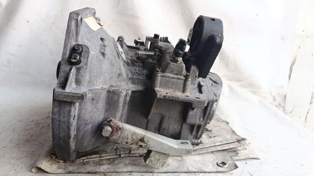 Mechaniczna skrzynia biegów w komplecie do Chrysler Voyager 