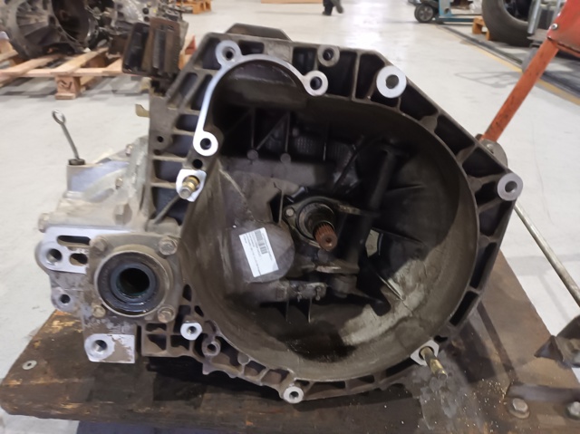 Mechaniczna skrzynia biegów w komplecie 46433289 FIAT