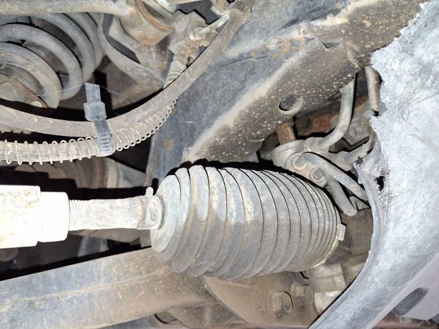 Listwa kierownicza (maglownica) 465000900A SSANG YONG