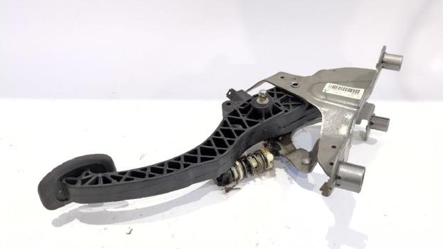 Pedał sprzęgła Renault Fluence L3