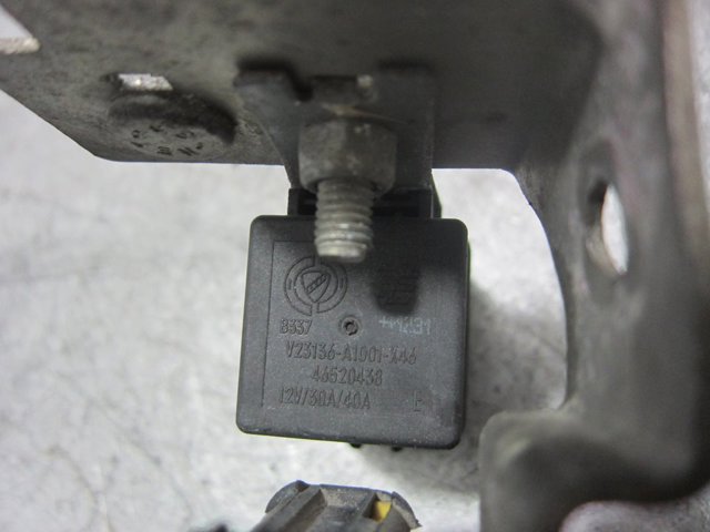 Przekaźnik wentylatora Fiat Brava 182