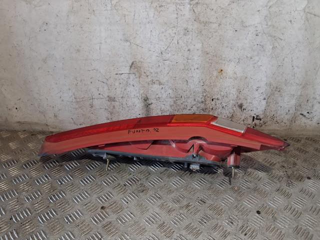 Lampa zespolona tylna prawa 46523769 FIAT