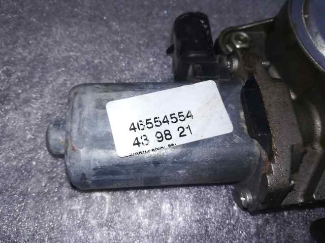 Mechanizm podnoszenia szyby drzwi przednich prawych 46554554 FIAT