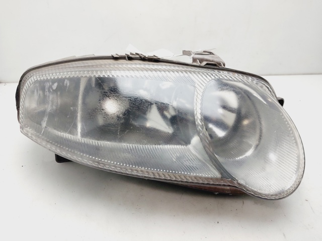 Reflektor prawy 465565650 FIAT