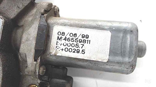 Mechanizm podnoszenia szyby drzwi przednich prawych 46559811 FIAT