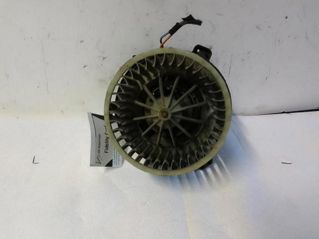 Silniczek wentylatora nagrzewnicy (ogrzewacza wnętrza) Fiat Punto 1 176