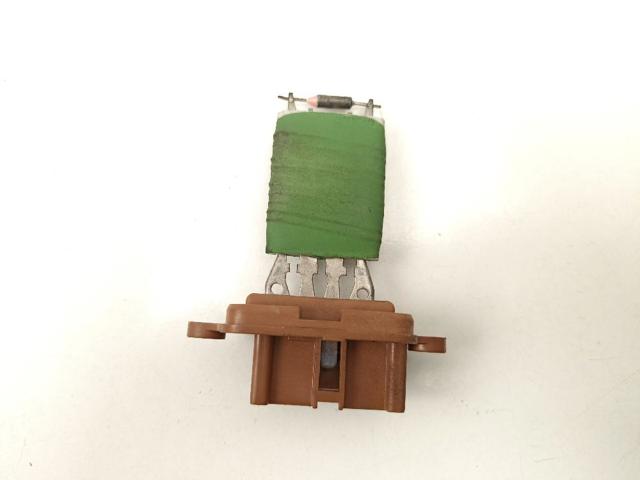 Silniczek wentylatora nagrzewnicy (ogrzewacza wnętrza) Fiat Punto 1 176