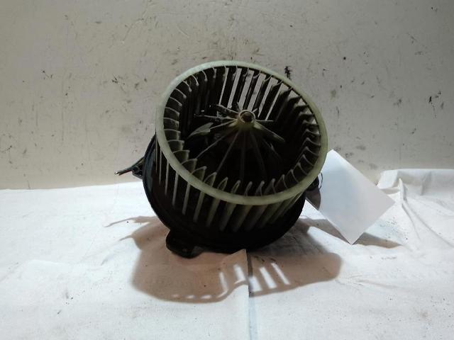 Silniczek wentylatora nagrzewnicy (ogrzewacza wnętrza) Fiat Punto 1 176