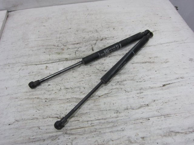 Amortyzator maski 46739202 FIAT