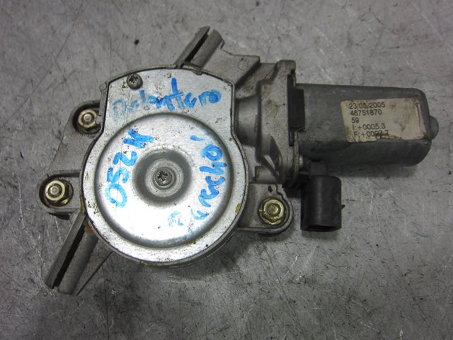 Mechanizm podnoszenia szyby drzwi przednich prawych 46751870 FIAT