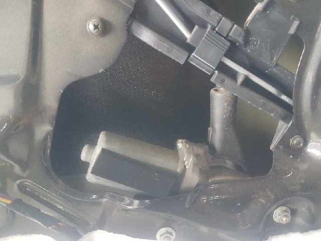 Mechanizm podnoszenia szyby drzwi przednich prawych 46751870 FIAT