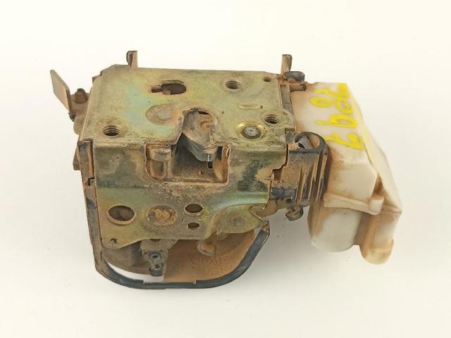 Zamek drzwi przednich prawych Fiat Punto 1 176