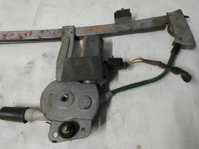 Mechanizm podnoszenia szyby drzwi przednich prawych Alfa Romeo 146 930