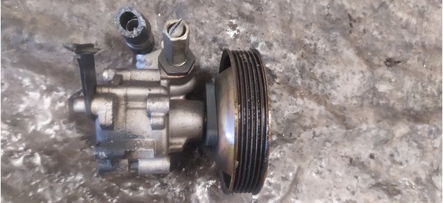 Pompa wspomagania kierownicy Alfa Romeo 156
