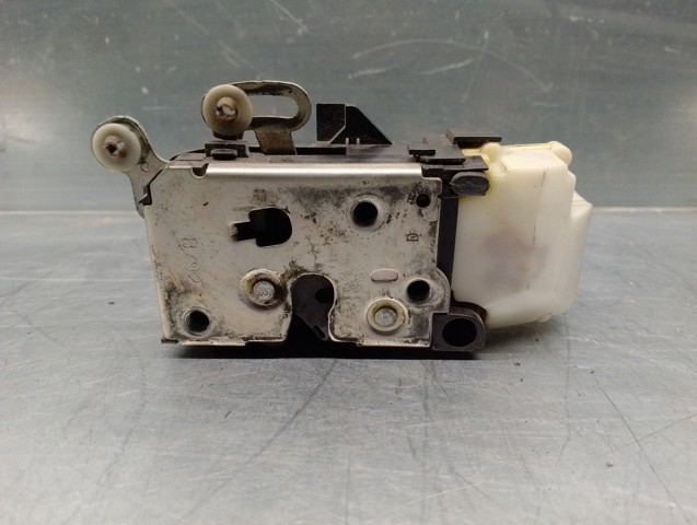 Zamek drzwi przednich prawych 46800415 FIAT