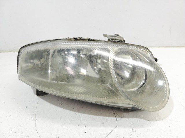 Reflektor prawy 468261940 FIAT