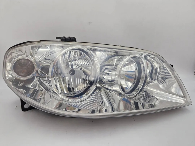 Reflektor prawy 46849354 FIAT