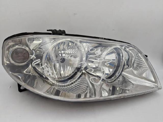 Reflektor prawy 46849354 FIAT