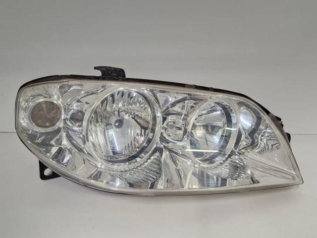 Reflektor prawy 46849354 FIAT