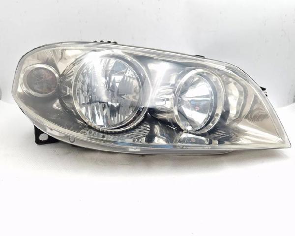 Reflektor prawy 46849354 FIAT