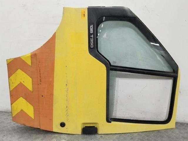 Drzwi przednie prawe 4703950 FORD