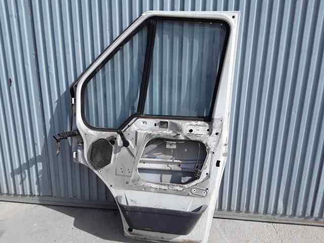 Drzwi przednie prawe 4703950 FORD