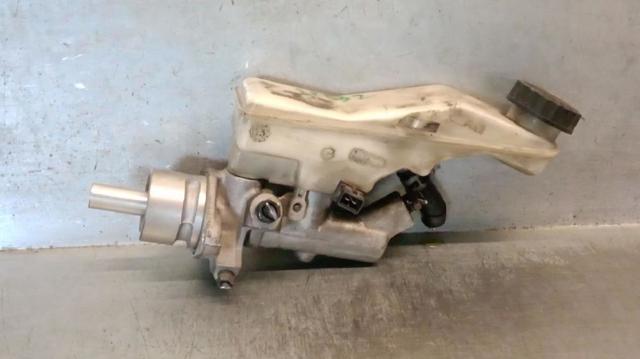 Cylinder hamulcowy Toyota Avensis