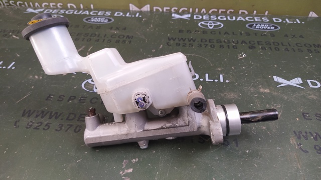 Główny cylinder hamulców 4720142231 TOYOTA